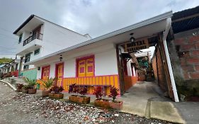 Bareque Hostel